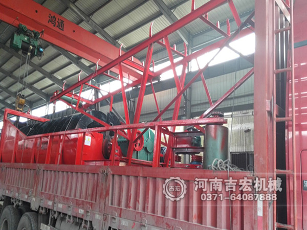 螺旋洗石機(jī)、移動(dòng)輸送機(jī)發(fā)往東北