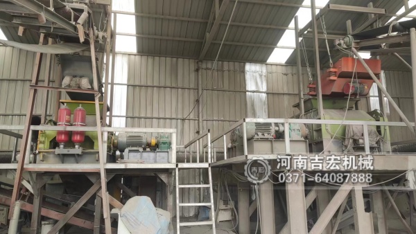 過(guò)粉碎多、成品率低？看液壓對(duì)輥制砂機(jī)如何‘精準(zhǔn)拿捏’砂石粒度！